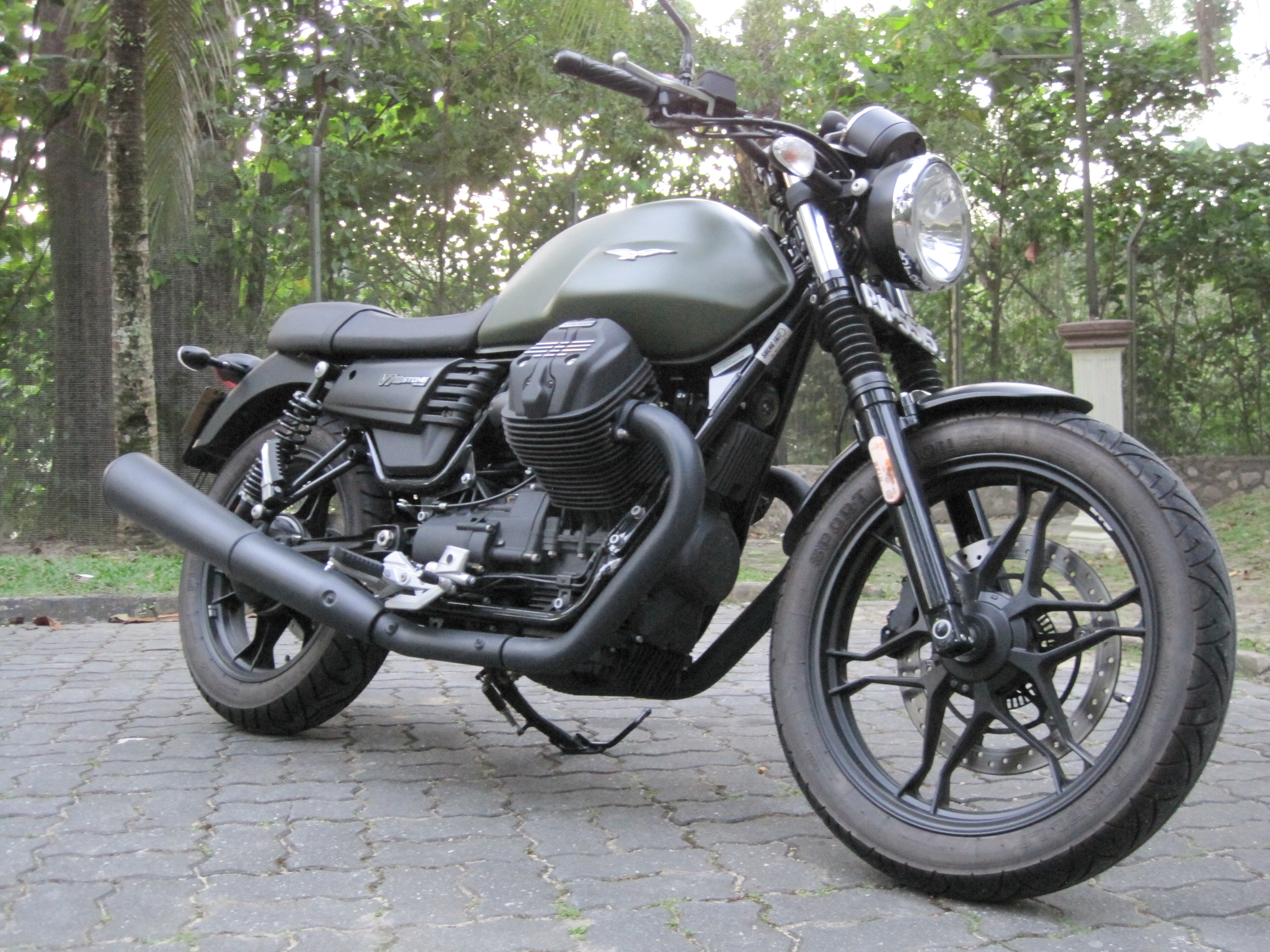 Bikes Moto Guzzi V7 Iii Stone You Need Big Stones To Ride This News And Reviews On Malaysian Cars Motorcycles And Automotive Lifestyle