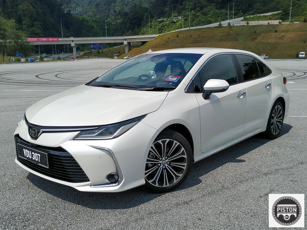 First Drive 2019 Toyota Corolla 1 8g News And Reviews On