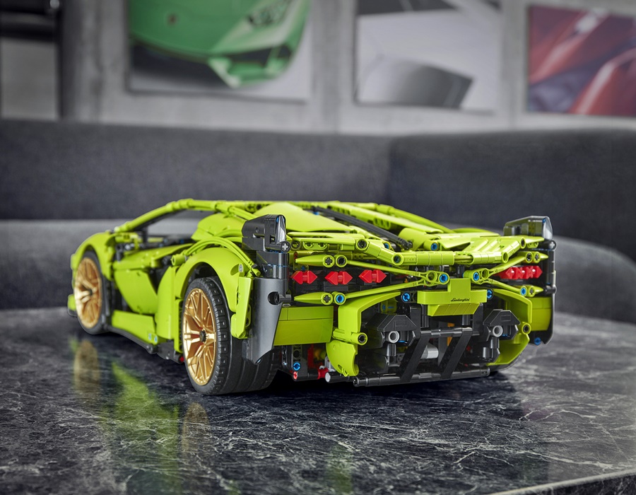 The fastest Lamborghini is now available as a LEGO Technic ...