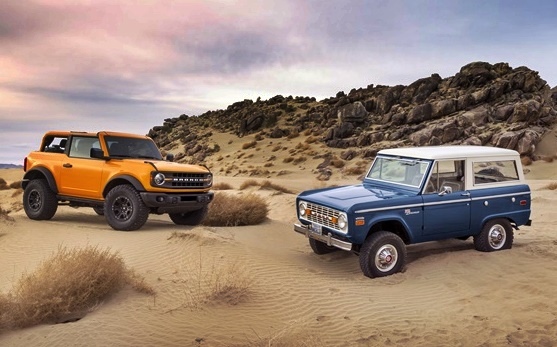 2021 Ford Bronco and 1965 Ford Bronco