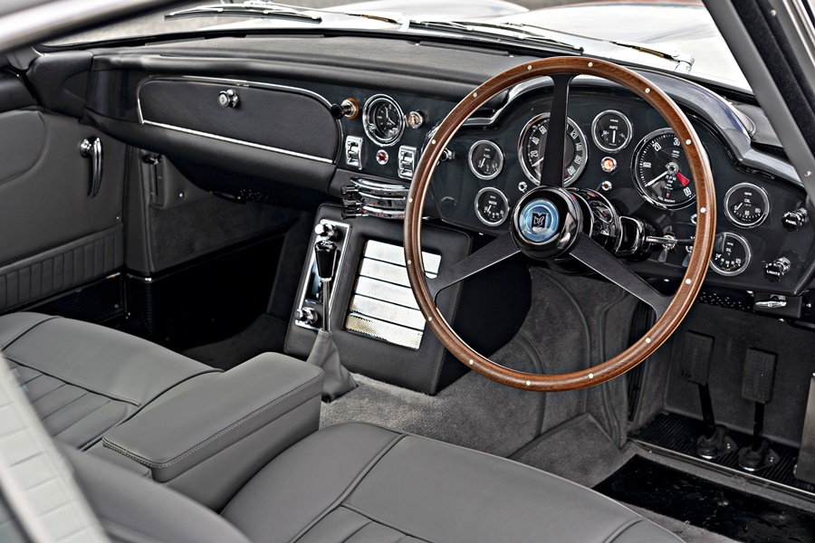 Aston Martin DB5 Goldfinger Edition