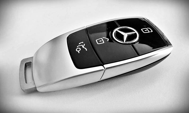MERCEDES-BENZ KEY