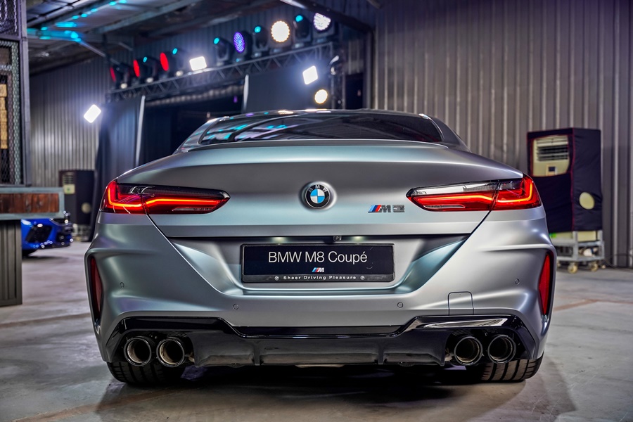 2020 BMW M8