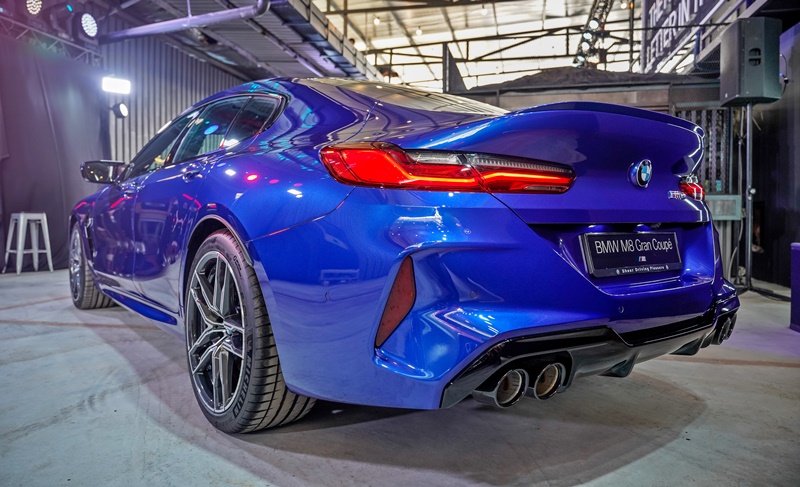 2020 BMW M8