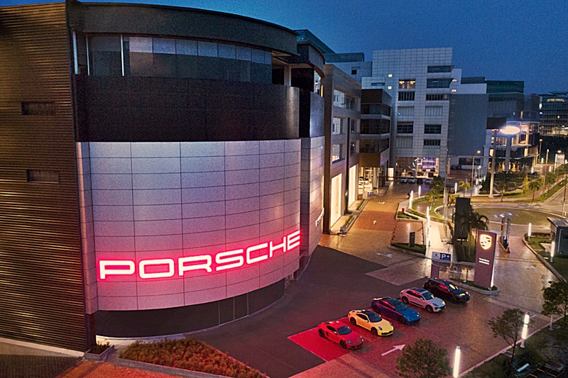 Porsche Centre Ara Damansara 2020