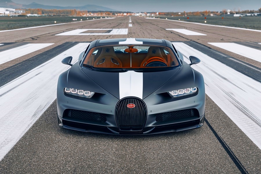 2021 Bugatti Chiron Sport ‘Les Légendes du Ciel’