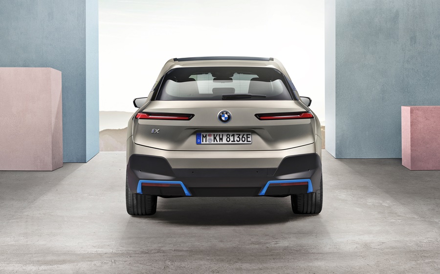 2022 BMW iX