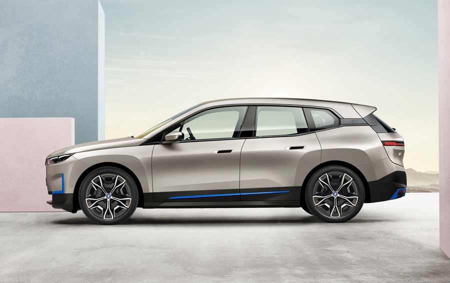 2022 BMW iX