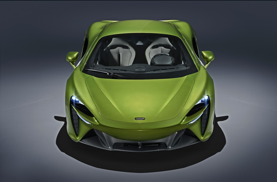2021 McLaren Artura Hybrid