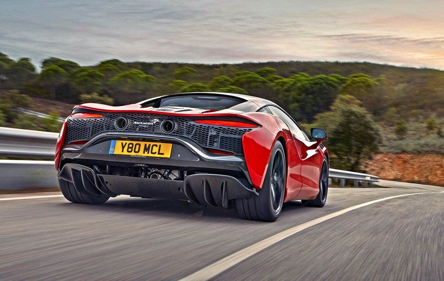 2021 McLaren Artura Hybrid