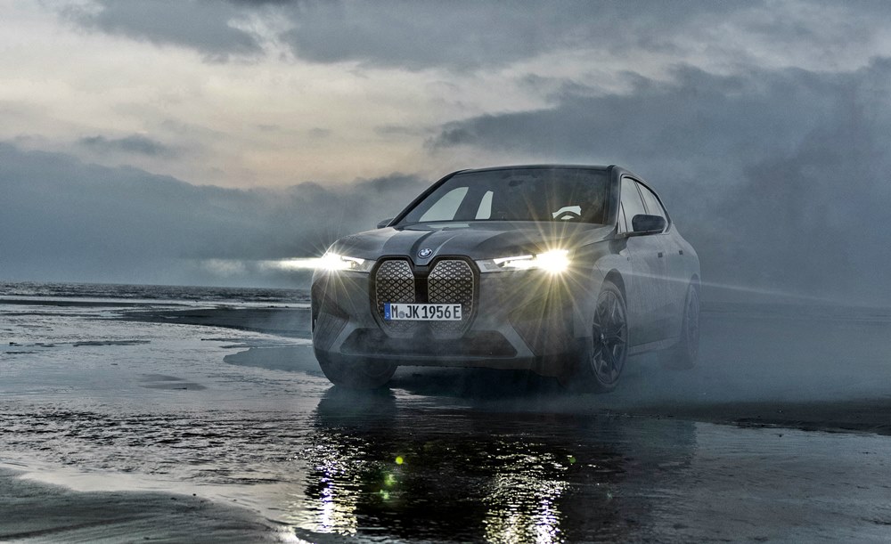 2022 BMW iX M60