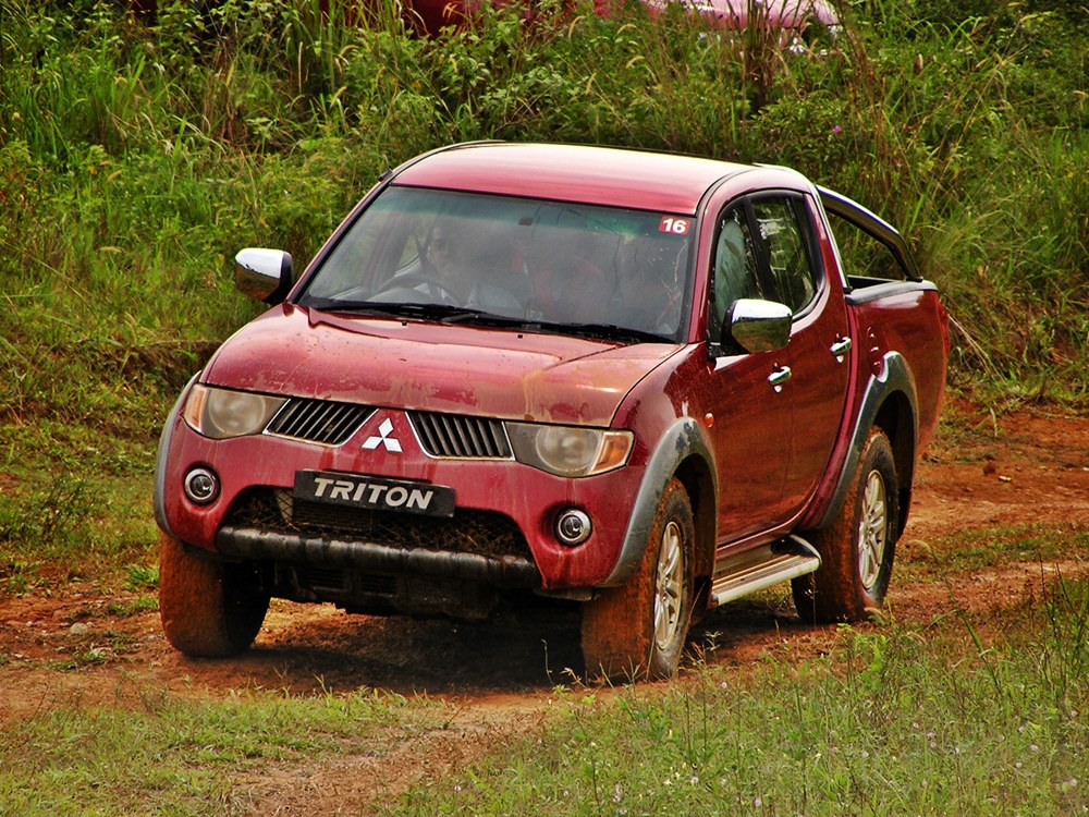 Mitsubishi Triton 2005