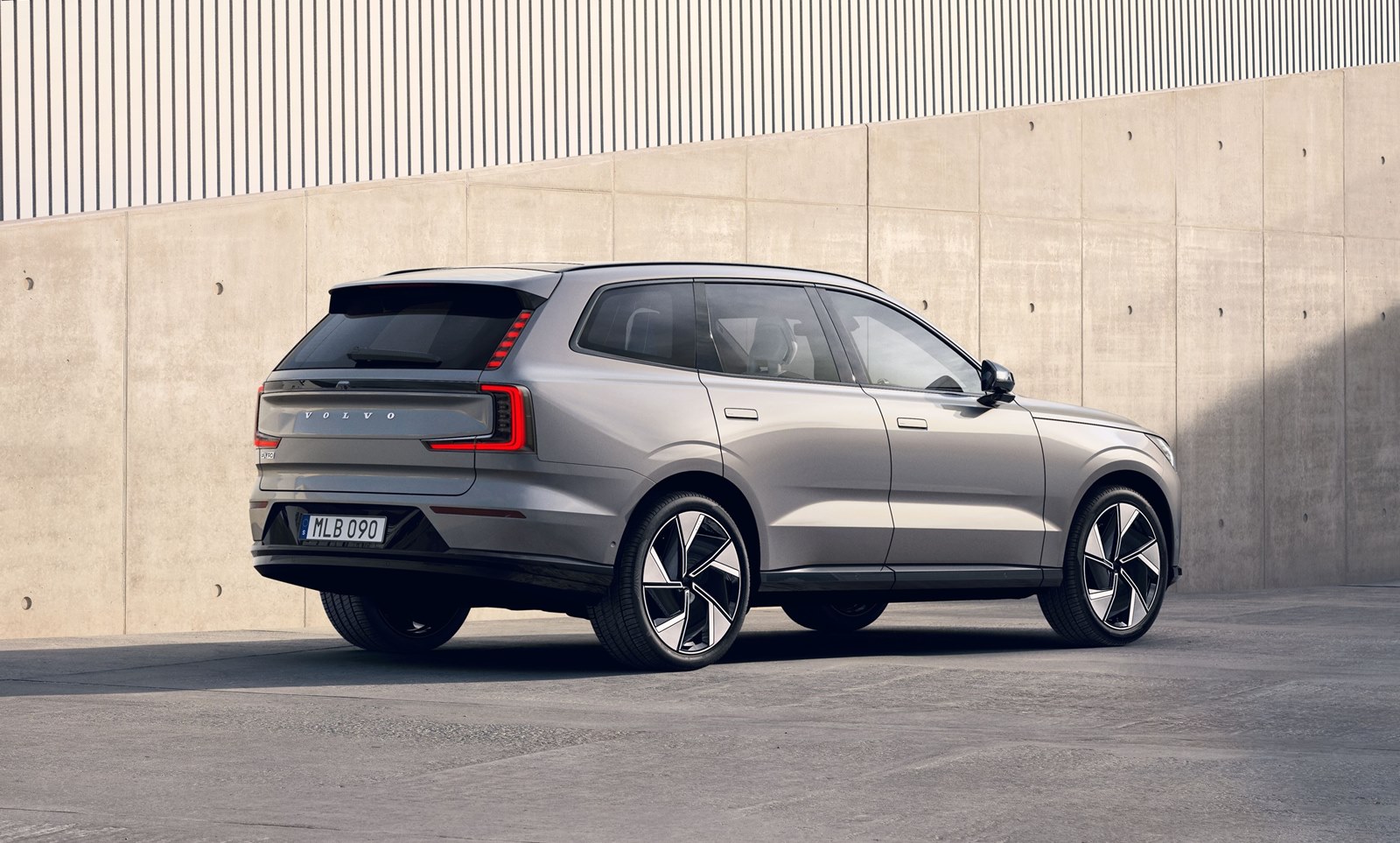 2023 Volvo EX90 EV