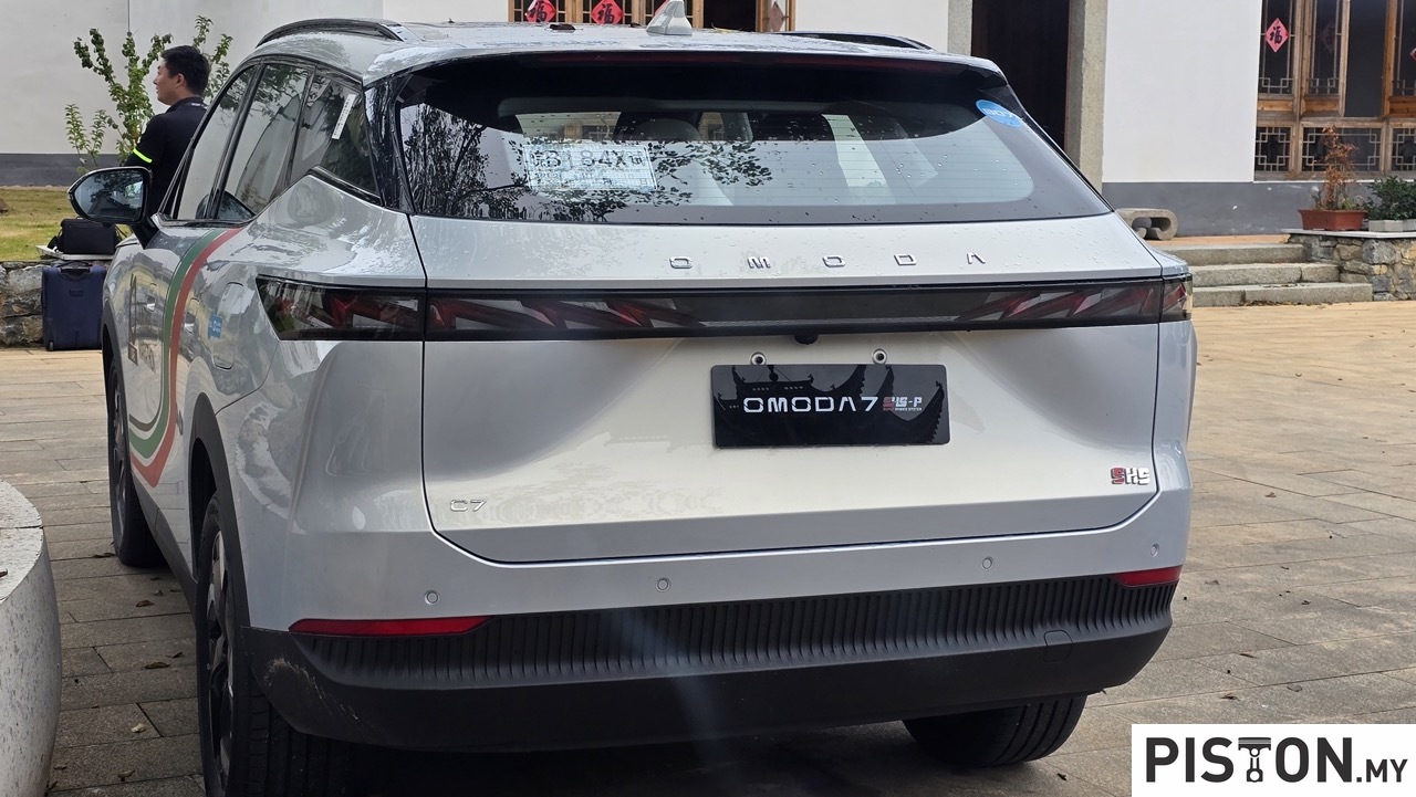 Omoda 7 raises the bar for intelligent parking Omoda 7 raises the bar for intelligent parking