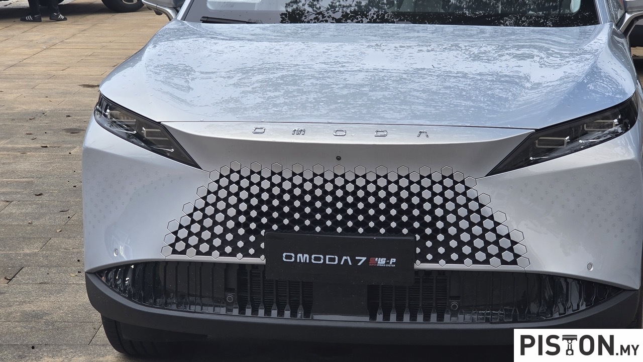 Omoda 7 raises the bar for intelligent parking Omoda 7 raises the bar for intelligent parking